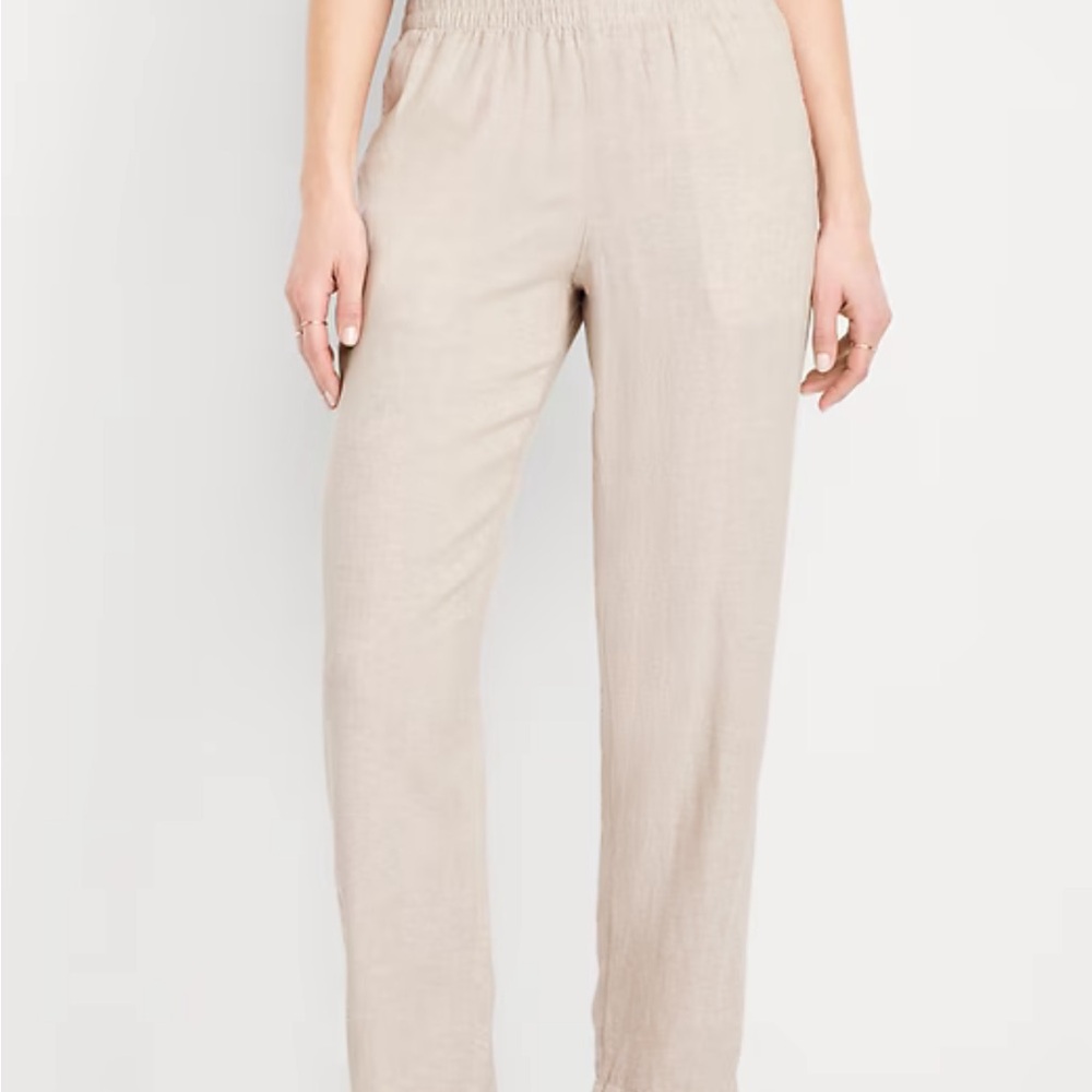 Old Navy Light Beige Straight Leg Women's Ankle Pants